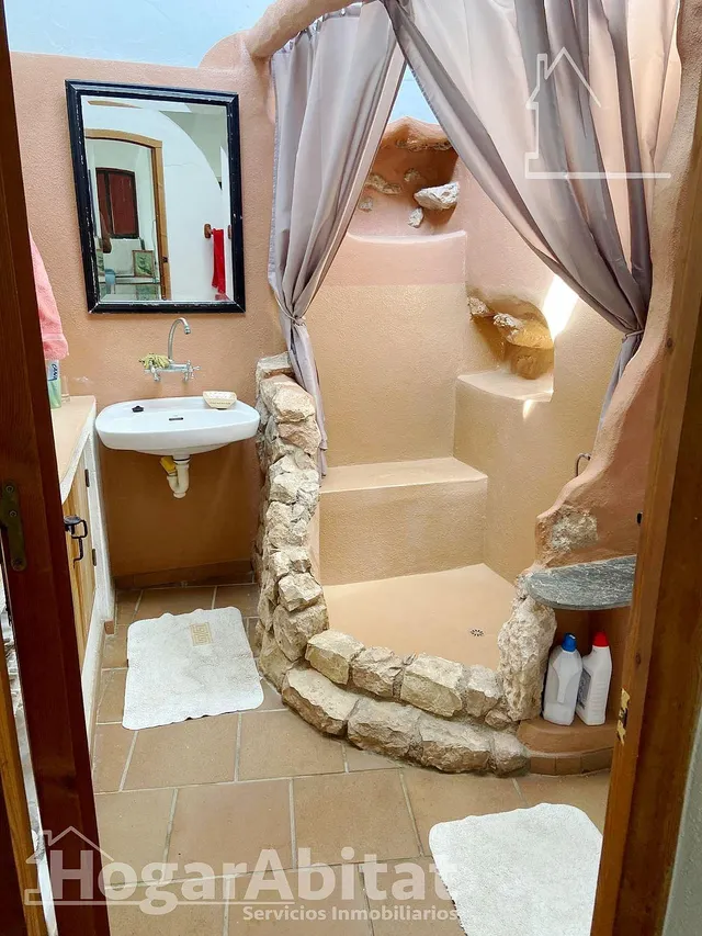 ¡ESPECTACULAR! CASA RURAL MUY AMPLIA Y LUMINOSA CON VARIAS TERRAZAS — 36