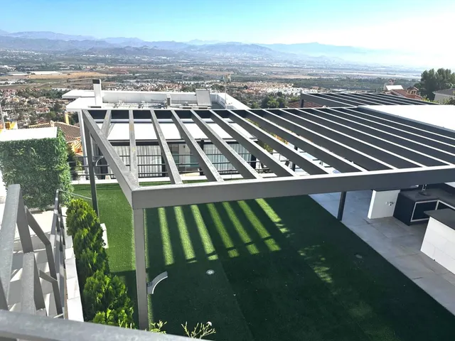 Chalet 4 habitaciones 387m² en venta - Centro — 28