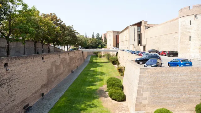 Piso con 2 terrazas y 3 dormitorios junto a la Aljafería, Zaragoza — 43