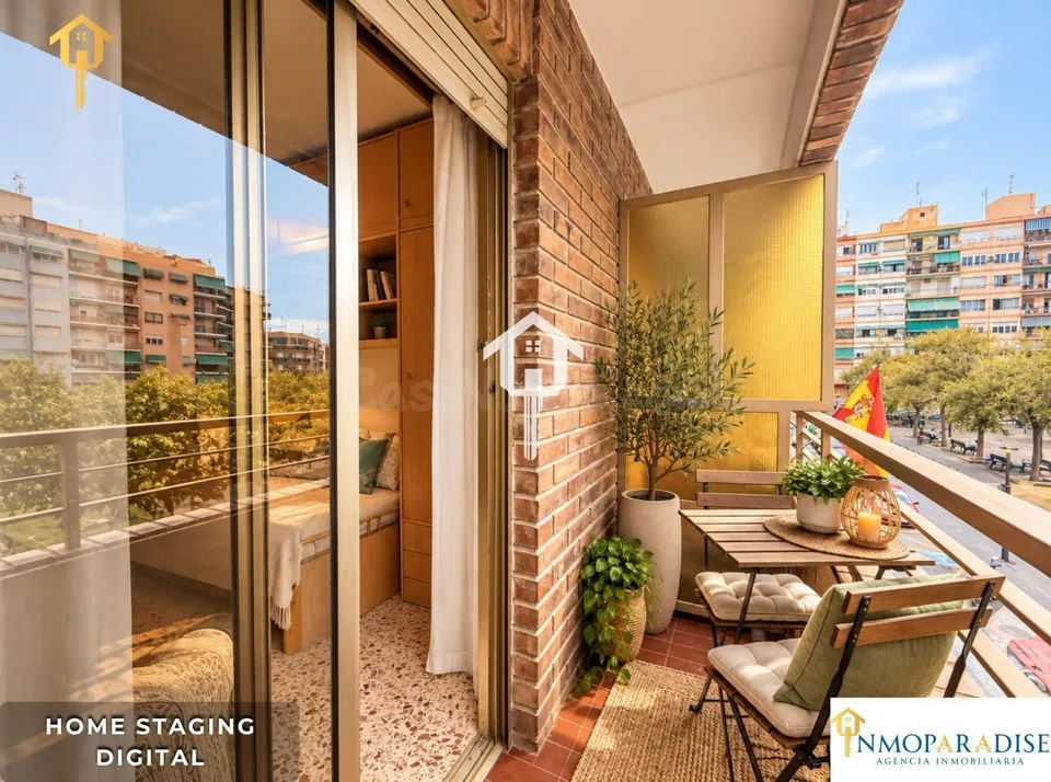 PISO EN VENTA EN ALICANTE. ZONA DE CAROLINAS ALTAS. 110m2, 3 habitaciones, BALCÓN, PATIO, 2 BAÑOS, GARAJE. 1ª PLANTA CON ASCENSOR
