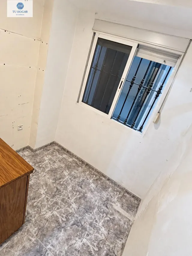 Piso en el Centro de Alcalá de Guadaira a un Excelente Precio - €143,000 — 9