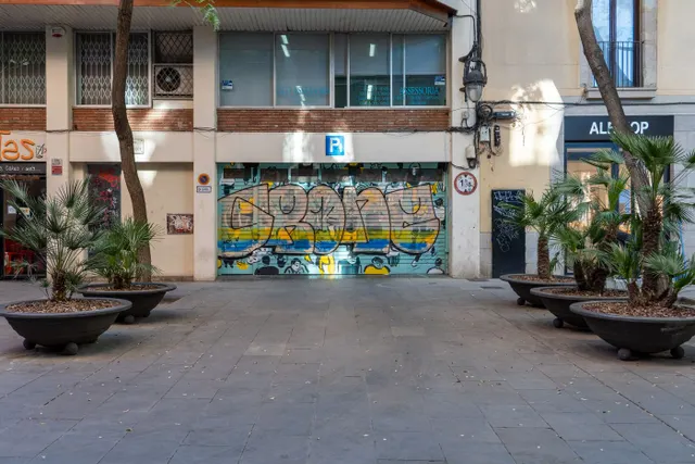 Parking 9m² en alquiler - Casc Antic — 22