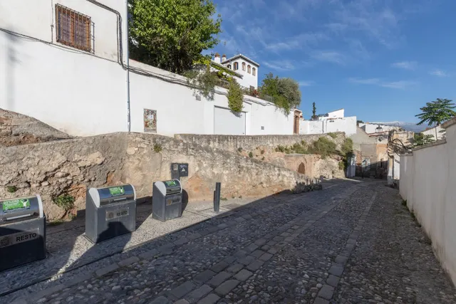 Terreno urbano en venta - Albaycin — 21