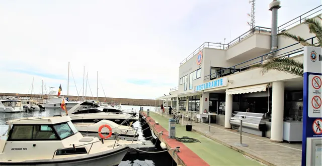 Amarre en el puerto deportivo de Oropesa del Mar — 5