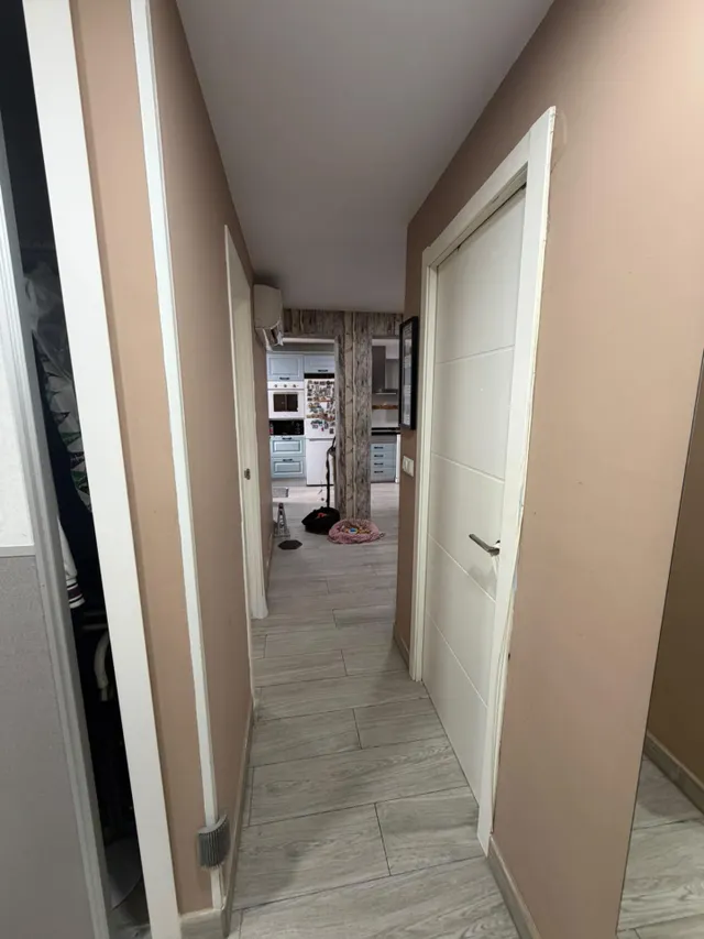 Piso reformado en una calle tranquila, 3º sin ascensor con pocos vecinos. — 7