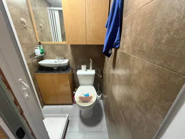 Oportunidad de Inversión en Carabanchel: Local Transformado  - foto 2