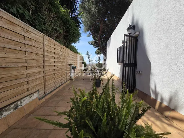 Espectacular casa con jardín y piscina privada en la ciudad de mataro — 33