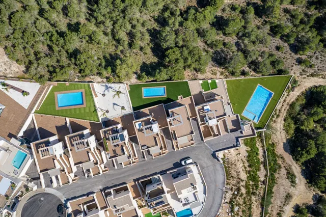OBRA NUEVA! BUGALOW EN SAN MIGUEL DE SALINAS. 2 DORM. 2 BAÑOS. PISCINA+GARAJE. — 42