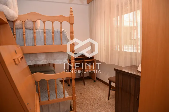 ¡IMAGINA LO QUE PUEDE LLEGAR A SER!... Una gran vivienda con alma y potencial en una de las mejores ubicaciones de Alcalá. — 47