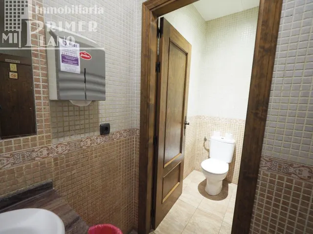 COMPLEJO HOSTELERO EN VENTA, EN LA SOLANA — 33