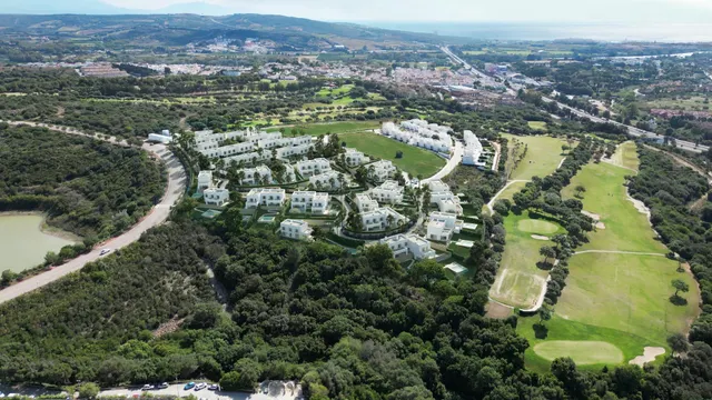 ¡ESPECTACULAR VILLA EN SOTOGRANDE! — 28