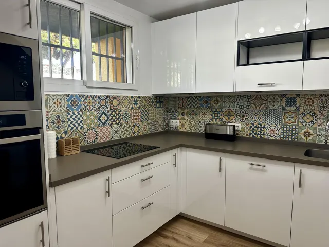 Duplex con apartamento independiente y patio privado en Málaga — 12