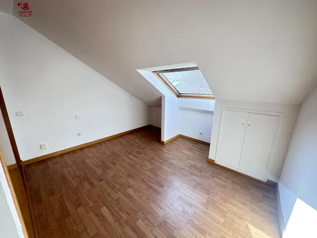 Piso de 50m2 con 2 dormitorios en alquiler en pleno centro urbano de Alpedrete — 18