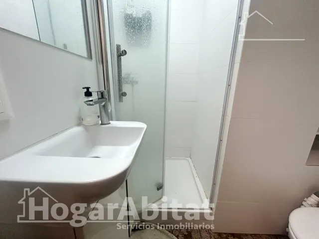 ¡OPORTUNIDAD DE INVERSIÓN! REFORMADO CON ASCENSOR EN CAMPANAR — 17