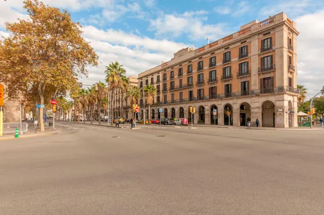 EXCLUSIVA OFICINA DE DISEÑO DE 226 M2 EN EL CORAZÓN DEL BARRIO GÒTIC — 32