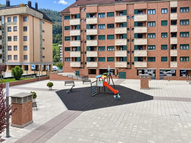 ¡a estrenar! dos dormitorios, terraza, garaje y trastero en Oviedo — 28