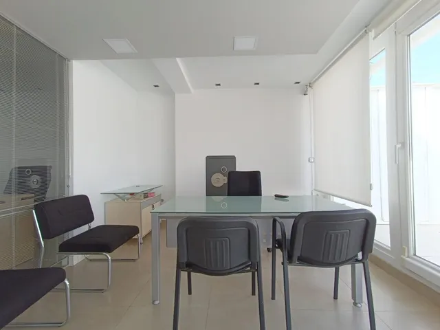 Oficina en pleno centro — 12