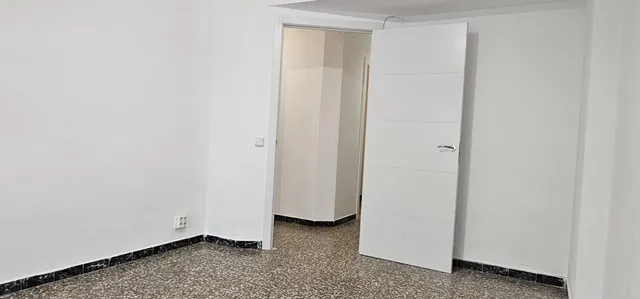 Acogedor Piso en Venta en San Blas, Alicante por €159,000 — 23