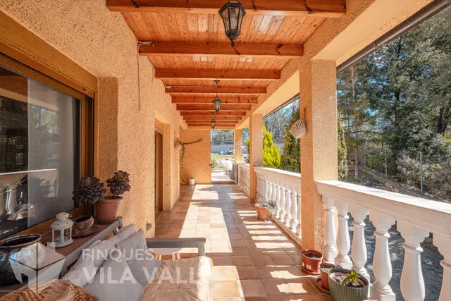 Casa independiente con gran parcela en Sant Quirze Safaja — 7