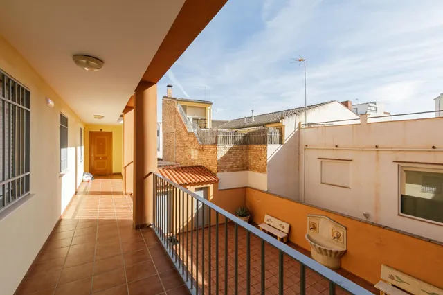 Acogedor Piso en Armilla: Ideal para Inversión o Primera Vivienda — 16