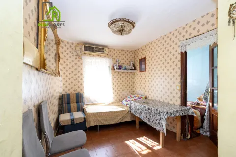 Piso de 2 dormitorios junto calle Palencia, ZAIDIN. Precio sin competencia
