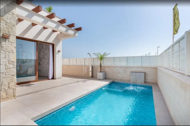 VILLA INDEPENDIENTE a 200 m de la PLAYA en VERA -ALMERÍA - foto 2