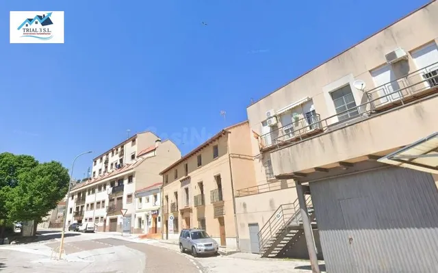 Venta de piso en Valdelaguna - Madrid — 2