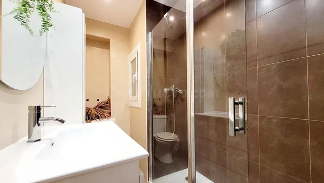 Apartamento reformado en El Arenal, ¡a sólo 200 m del mar! - foto 4