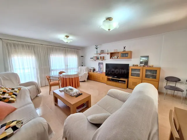 Gran casa familiar en el centro de Pinoso con garaje excepcional y posibilidades para crear tu propio negocio — 4