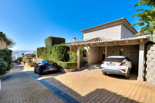 Chalet 3 habitaciones 235m² en venta - Centro — 38