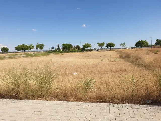 Se vende solar, junto avda Don Antonio Huertas y calle Conco