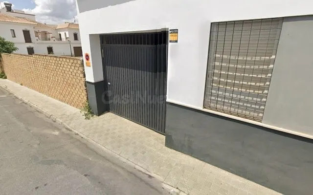 Venta de Garaje en Pilas - foto 3