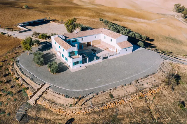 Finca rústica 5 habitaciones 630m² en venta - Andalucia
