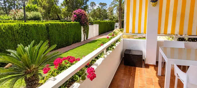 Planta baja en urbanización de lujo — 9