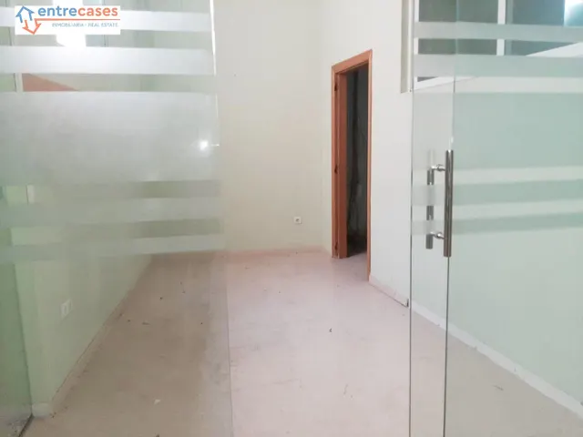 LOCAL COMERCIAL EN RICARDO PORTALES — 26