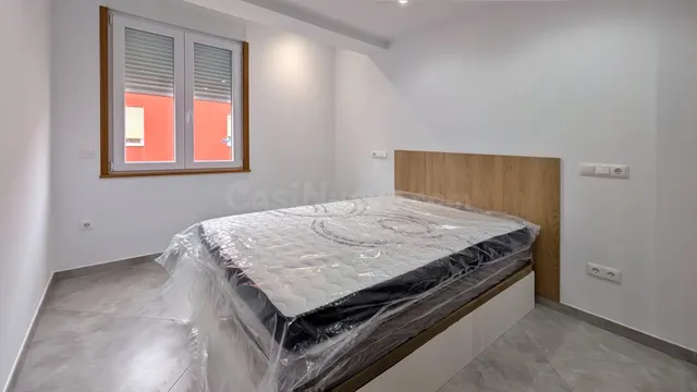 Piso reformado y luminoso junto a estaciones en Santander, l - foto 4