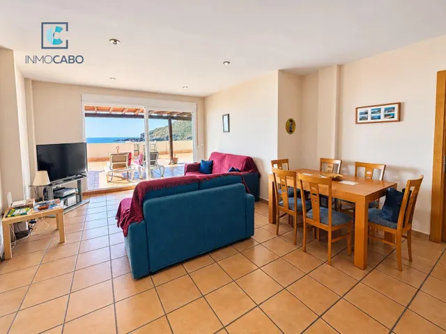 VIVIENDA CON TERRAZA, VISTAS AL MAR Y GARAJE EN LAS ROCALLAS — 13