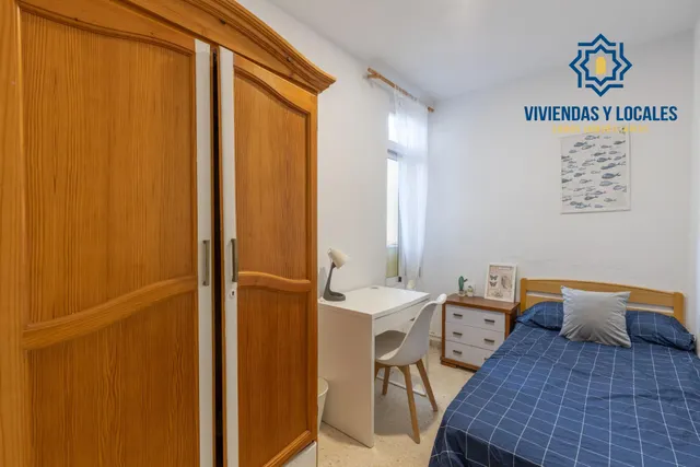 Piso ideal para inversión con alta rentabilidad junto a facultades de  Cartuja en Granada — 15