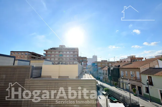 ¡En pleno centro! Impecable, exterior y luminoso con garaje y ascensor, todo amueblado — 11