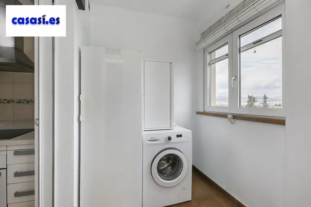 Ático en venta en La Zubia — 11