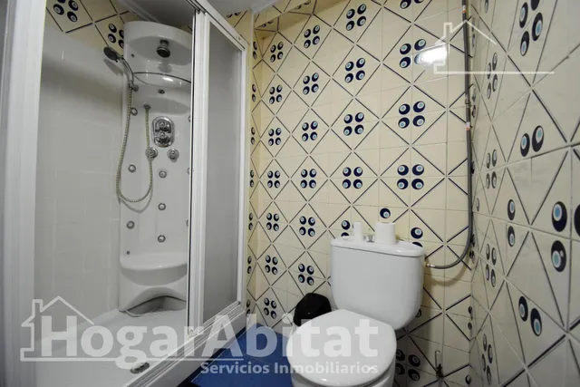 ¡CENTRO DE GANDIA! BAJO MUY AMPLIO CON TERRAZA Y TRASTERO — 42