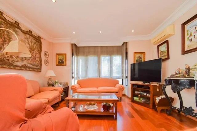 Chalet en venta en Maracena - foto 3
