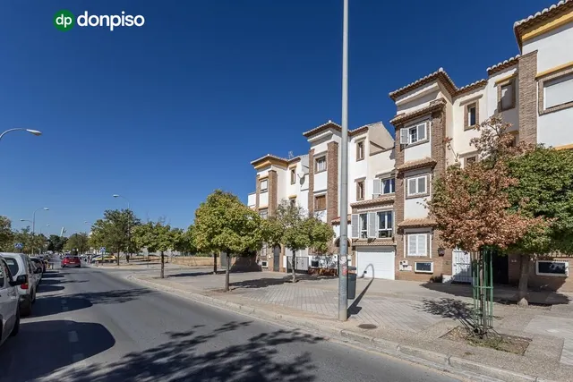 VIVIENDA con encanto en PALACIO DE DEPORTES — 39