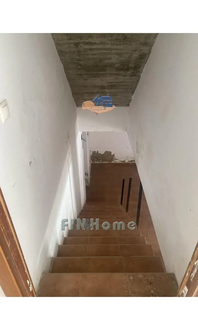 Casa adosada de 152 m2 con cochera, 3 plantas y azotea en Coria del Río — 13