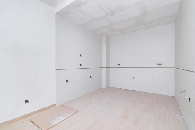 EDIFICIO EN VENTA EN MORALEDA DE ZAFAYONA — 31