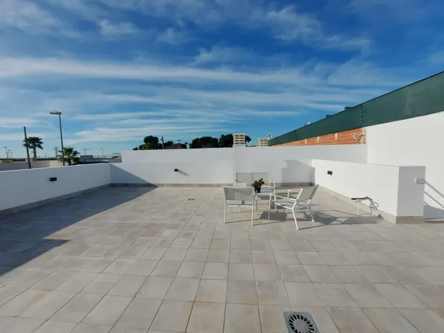 ADOSADO CON PARCELA, GARAJE Y PISCINA PRIVADA EN ROLDAN - TORRE PACHECO !! — 2