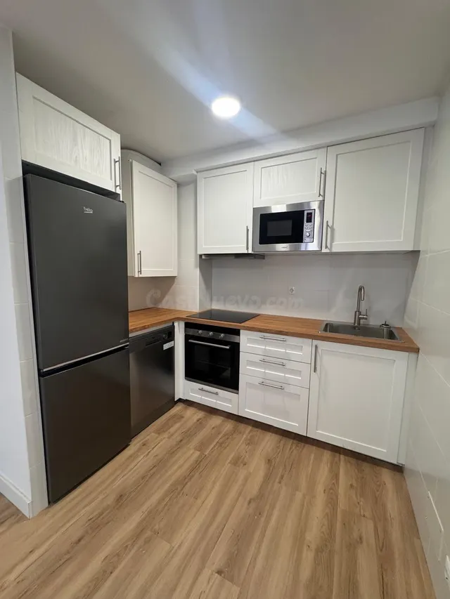 Apartamento reformado en el centro de Encamp — 2