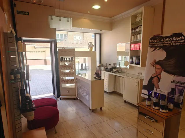 SE VENDE PELUQUERIA CON TIENDA Y MAQUINARIA EN ANDOAIN — 12