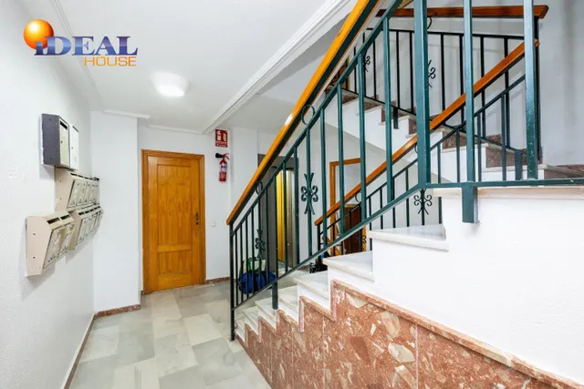 ESTUPENDO ATICO JUNTO AL MAR CON TERRAZA FANTASTICA — 42