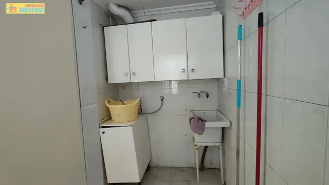 CASA EN VENTA CON COCHERA — 10